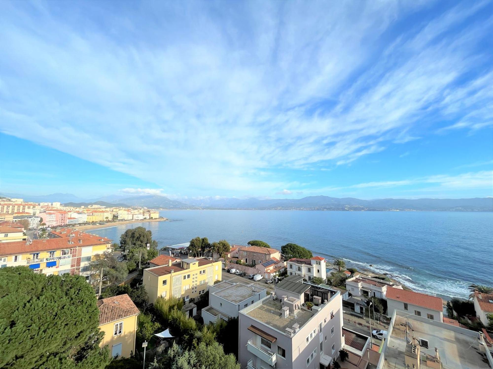 Appartement Vue Mer Carmino Ajaccio Ajaccio  Extérieur photo